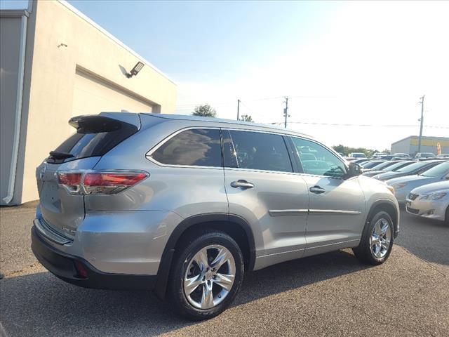 used 2015 Toyota Highlander car, priced at $25,990