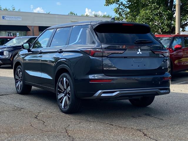new 2025 Mitsubishi Outlander car, priced at $37,335