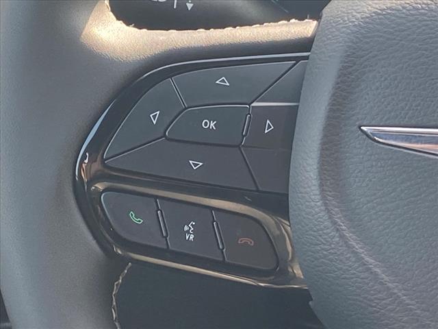 used 2023 Chrysler Pacifica Hybrid car, priced at $35,990