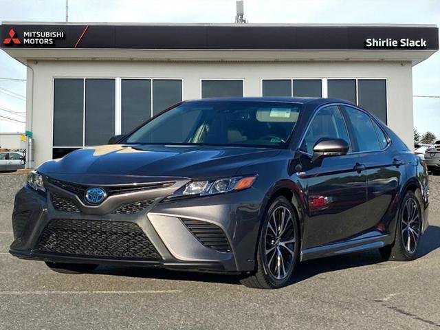 used 2018 Toyota Camry Hybrid car, priced at $21,490