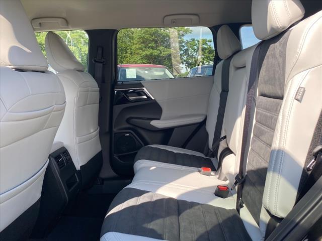 new 2025 Mitsubishi Outlander car, priced at $36,230