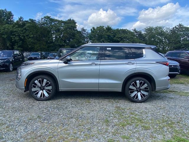 new 2025 Mitsubishi Outlander car, priced at $38,940