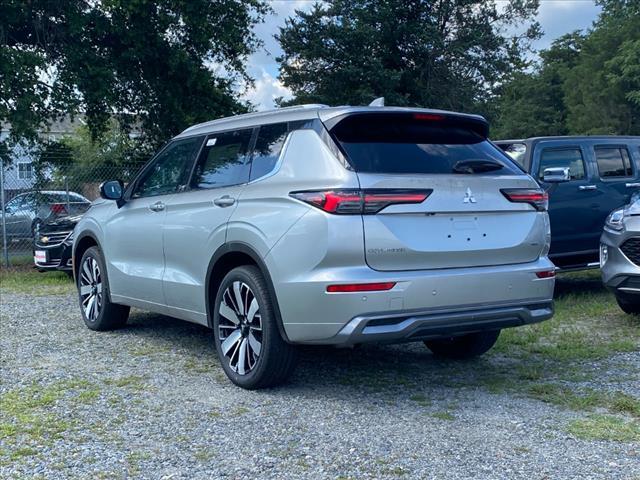 new 2025 Mitsubishi Outlander car, priced at $38,940