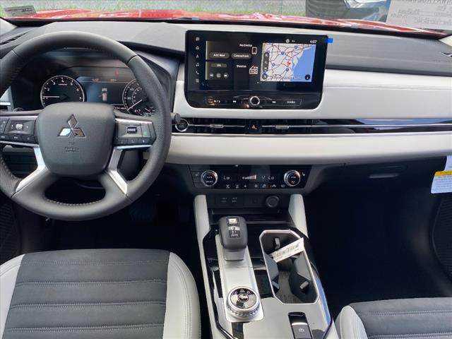new 2025 Mitsubishi Outlander car, priced at $36,125