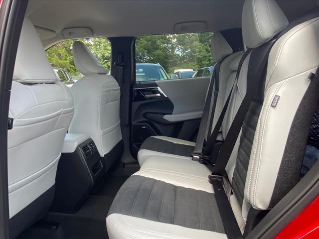new 2025 Mitsubishi Outlander car, priced at $36,125