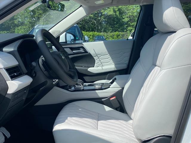 new 2025 Mitsubishi Outlander car, priced at $41,750