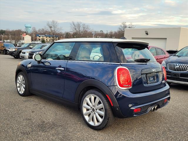 used 2018 MINI Hardtop car, priced at $17,990