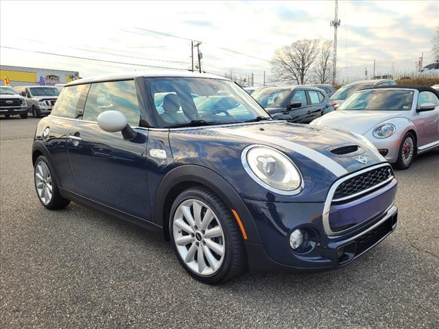 used 2018 MINI Hardtop car, priced at $17,990