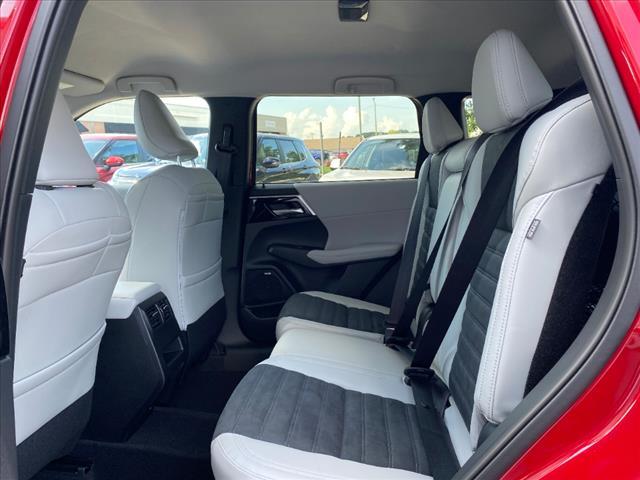 new 2025 Mitsubishi Outlander car, priced at $36,125