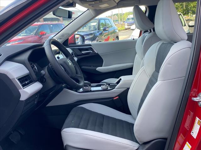 new 2025 Mitsubishi Outlander car, priced at $36,125