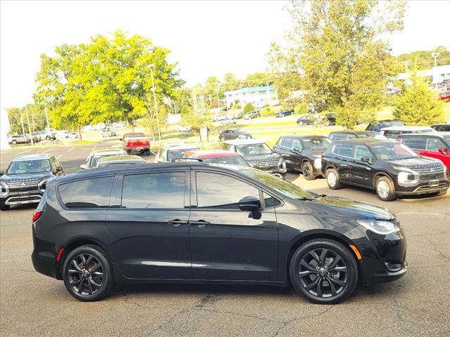 used 2020 Chrysler Pacifica car, priced at $29,990