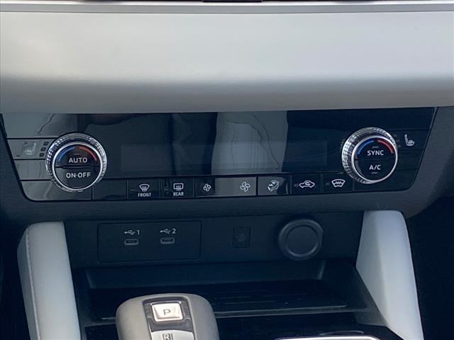 new 2025 Mitsubishi Outlander car, priced at $39,215