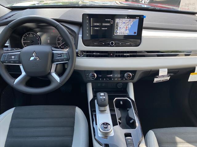 new 2025 Mitsubishi Outlander car, priced at $35,880