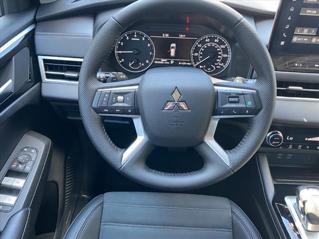 new 2025 Mitsubishi Outlander car, priced at $35,880