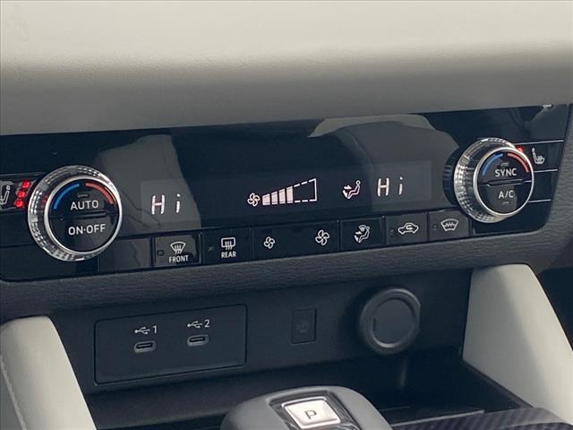 new 2025 Mitsubishi Outlander car, priced at $38,085
