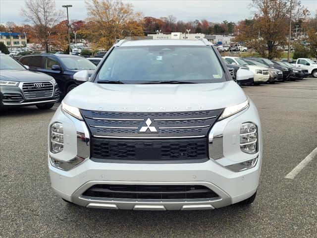 new 2024 Mitsubishi Outlander car, priced at $39,065