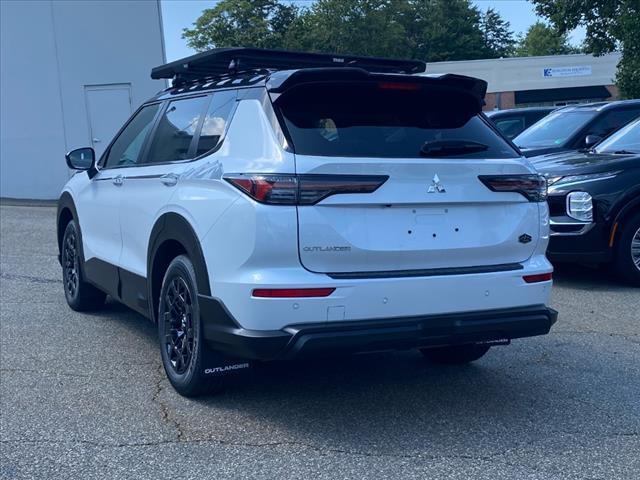 new 2025 Mitsubishi Outlander car, priced at $42,260