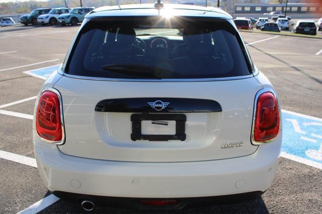 used 2020 MINI Hardtop car, priced at $16,500