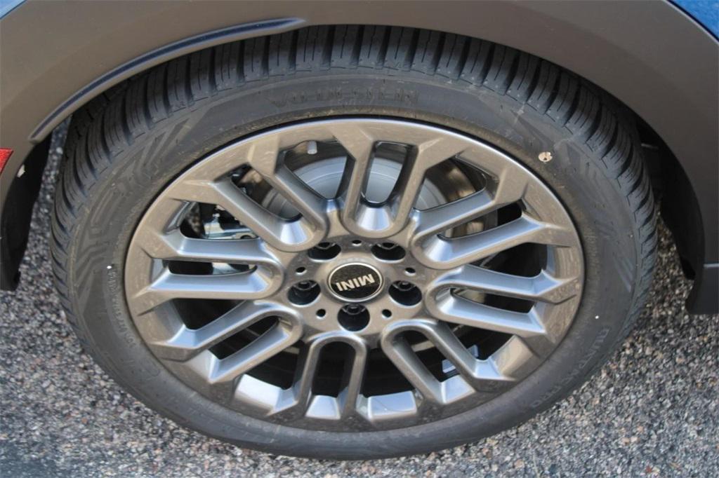 used 2025 MINI Hardtop car, priced at $32,995