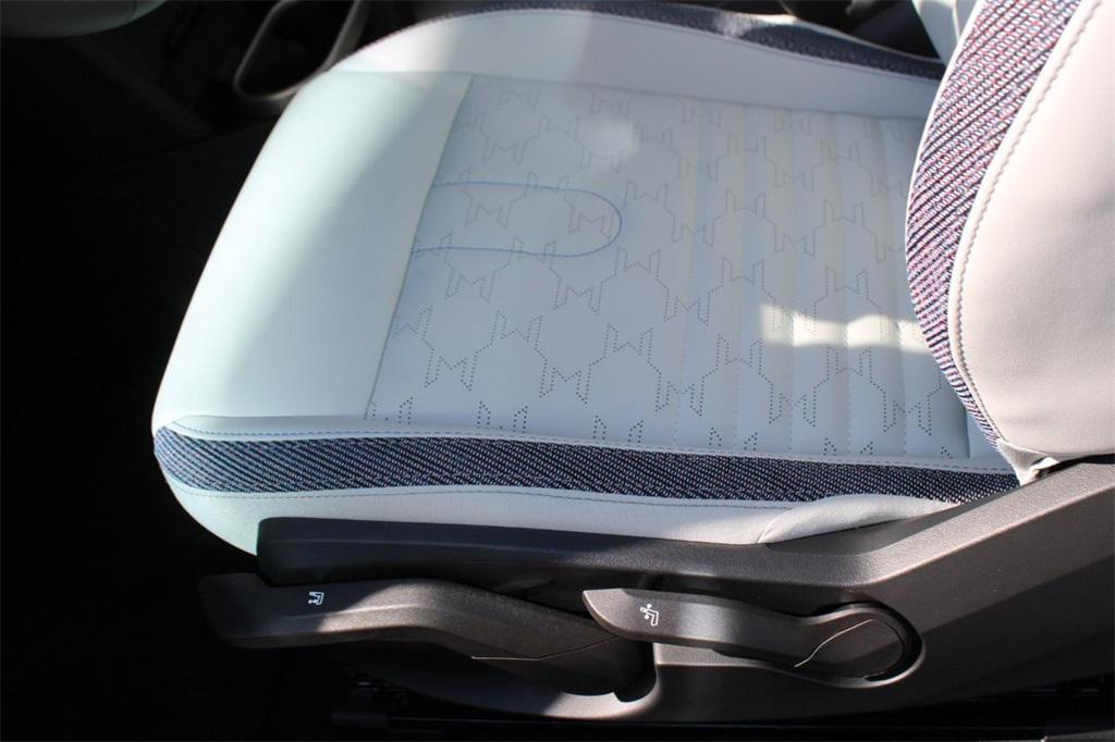 used 2025 MINI Hardtop car, priced at $32,995