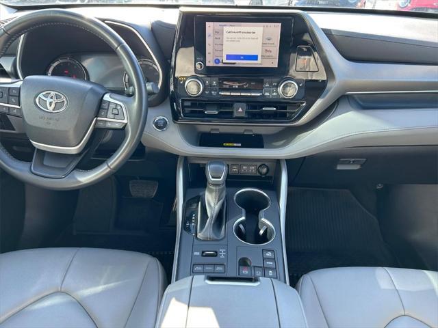 used 2023 Toyota Highlander car, priced at $36,950