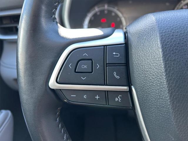 used 2023 Toyota Highlander car, priced at $36,950