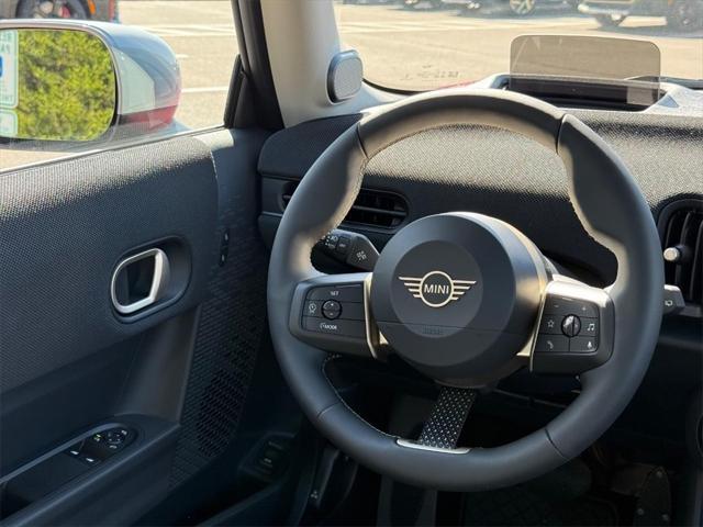 new 2025 MINI Hardtop car, priced at $37,810