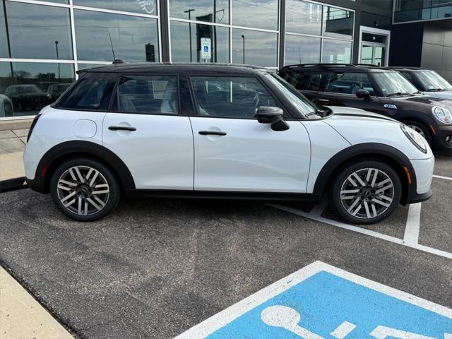 new 2025 MINI Hardtop car, priced at $27,790