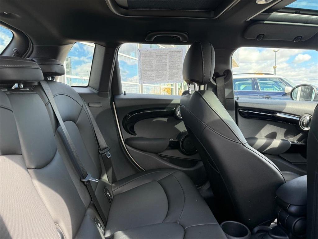 used 2019 MINI Hardtop car, priced at $22,495