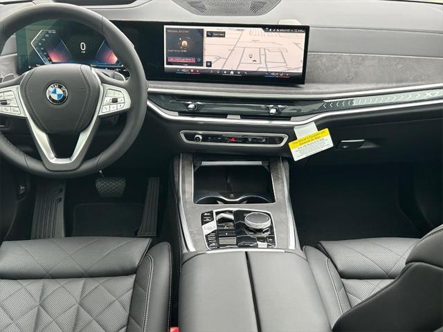 new 2025 BMW X7 car, priced at $95,300