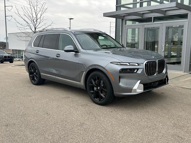 new 2025 BMW X7 car, priced at $95,300