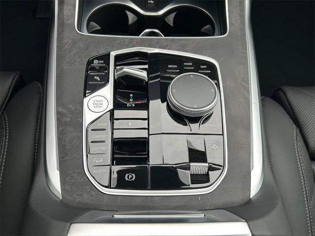 new 2025 BMW X7 car, priced at $95,300