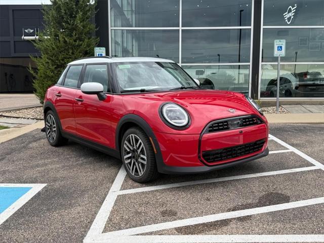 new 2025 MINI Hardtop car, priced at $39,025