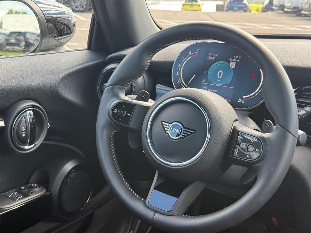 used 2023 MINI Hardtop car, priced at $27,995