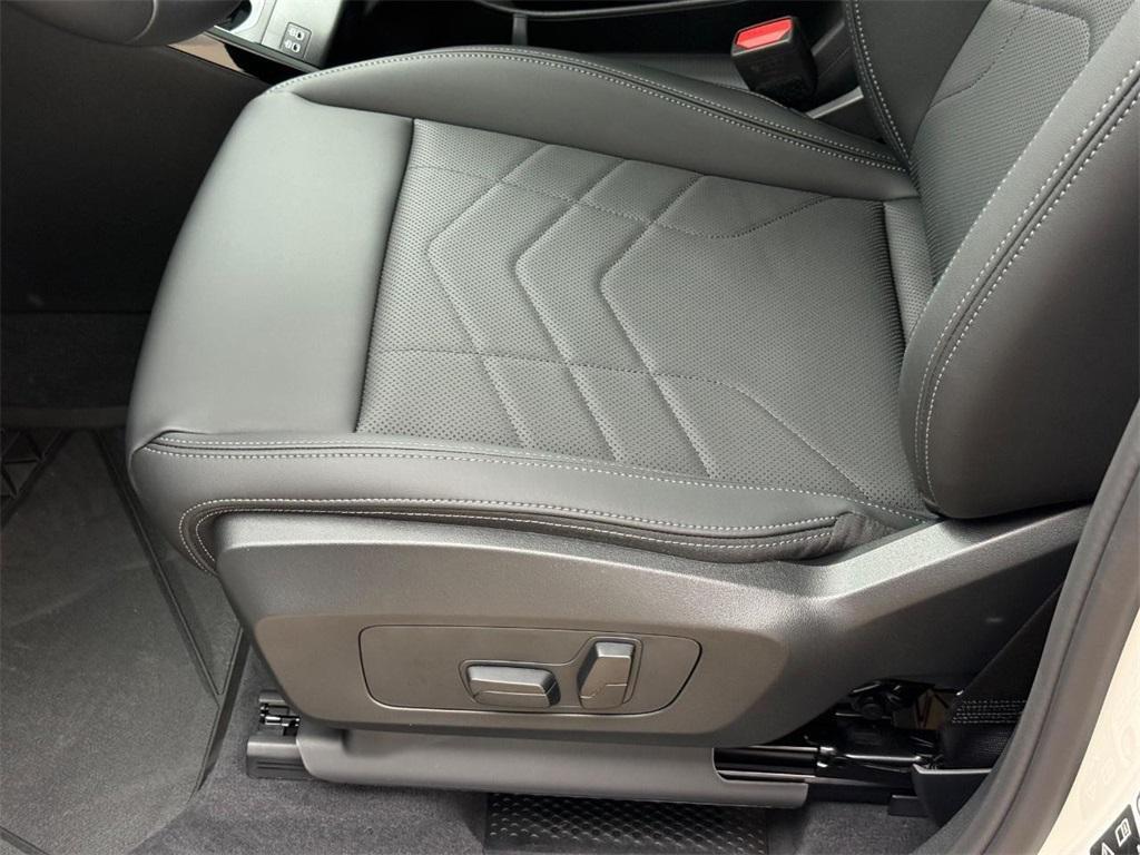 new 2025 BMW X1 car, priced at $47,515