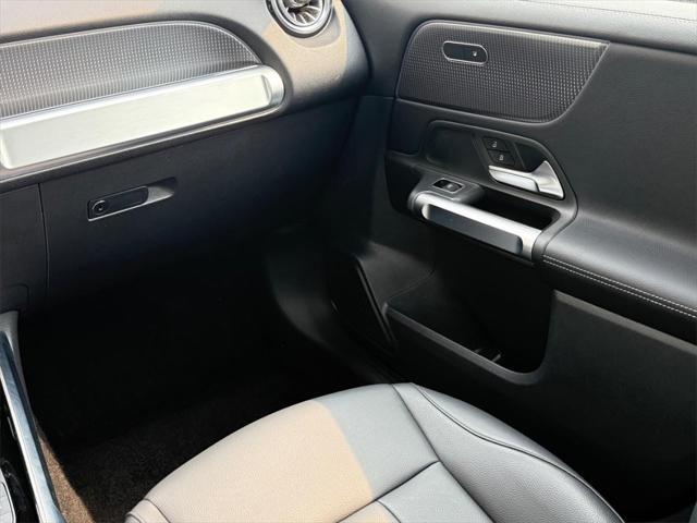 used 2022 Mercedes-Benz GLB 250 car, priced at $30,491