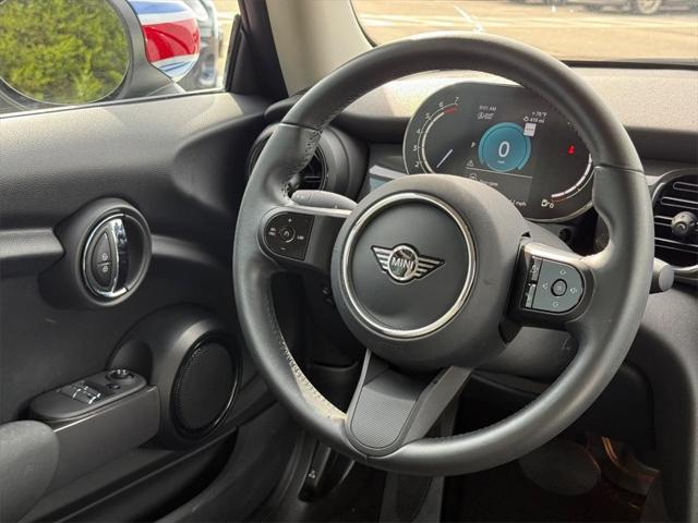 used 2024 MINI Hardtop car, priced at $27,495
