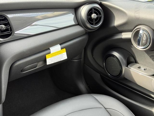 used 2024 MINI Hardtop car, priced at $27,495
