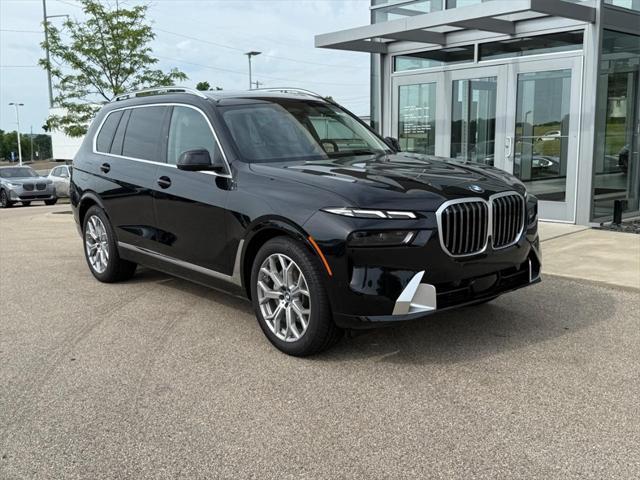 new 2025 BMW X7 car, priced at $90,050
