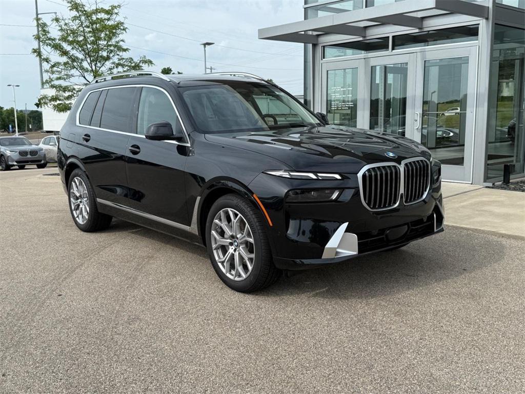 new 2025 BMW X7 car, priced at $90,050
