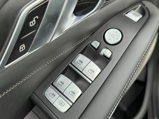 new 2025 BMW X7 car, priced at $90,050