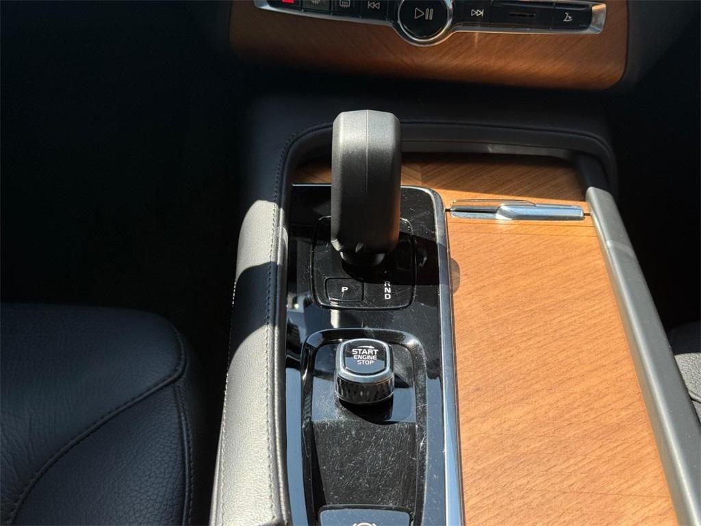 used 2023 Volvo XC90 car, priced at $39,995