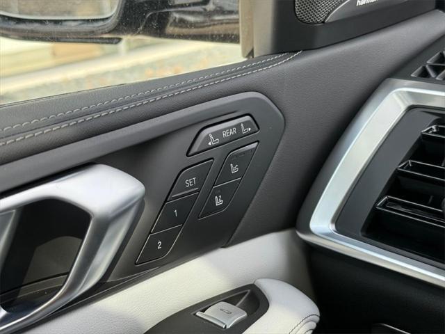 new 2025 BMW X7 car, priced at $96,925