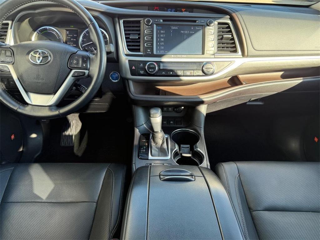 used 2018 Toyota Highlander Hybrid car, priced at $28,999