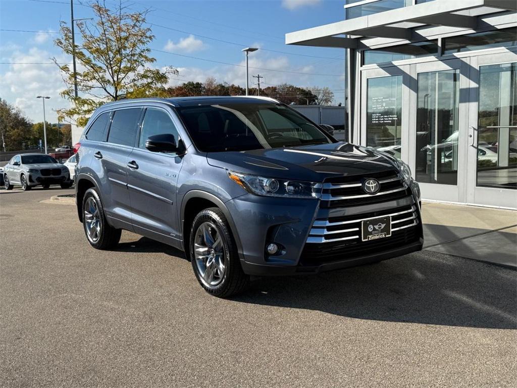 used 2018 Toyota Highlander Hybrid car, priced at $28,999