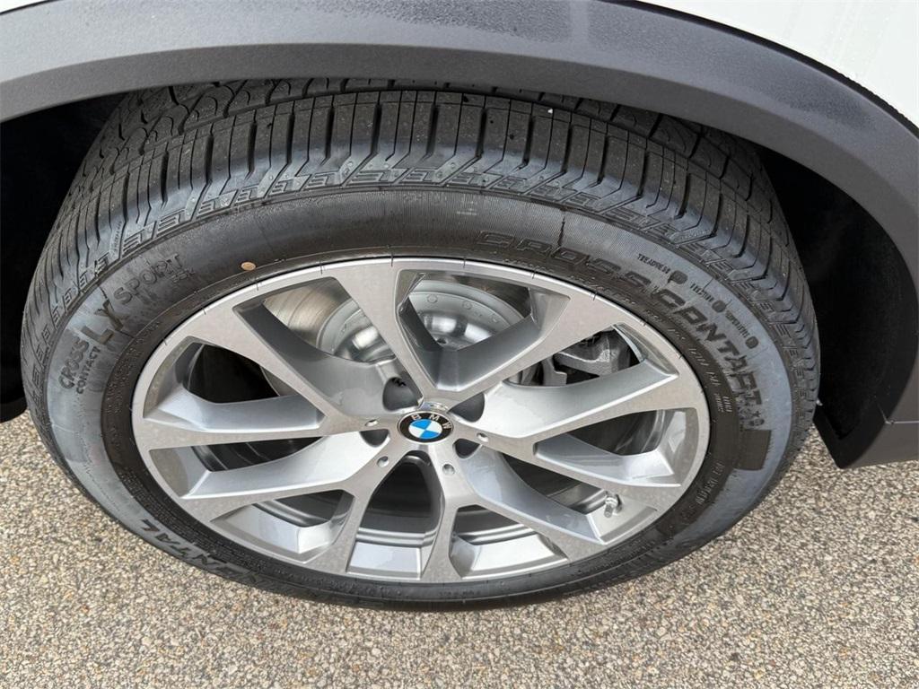 new 2026 BMW X5 PHEV car, priced at $81,475