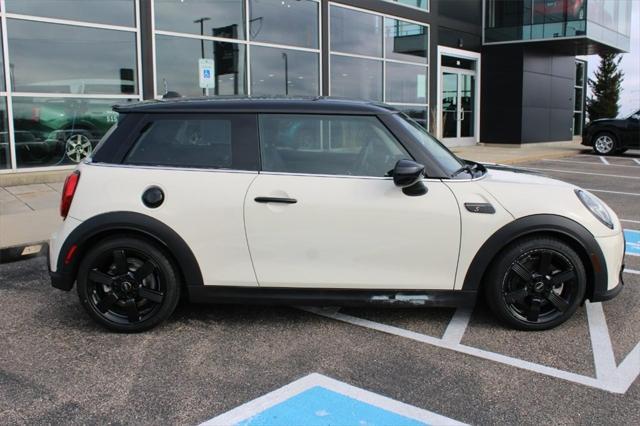 used 2022 MINI Hardtop car, priced at $24,950