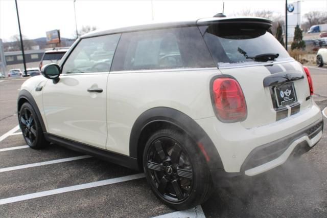 used 2022 MINI Hardtop car, priced at $24,950