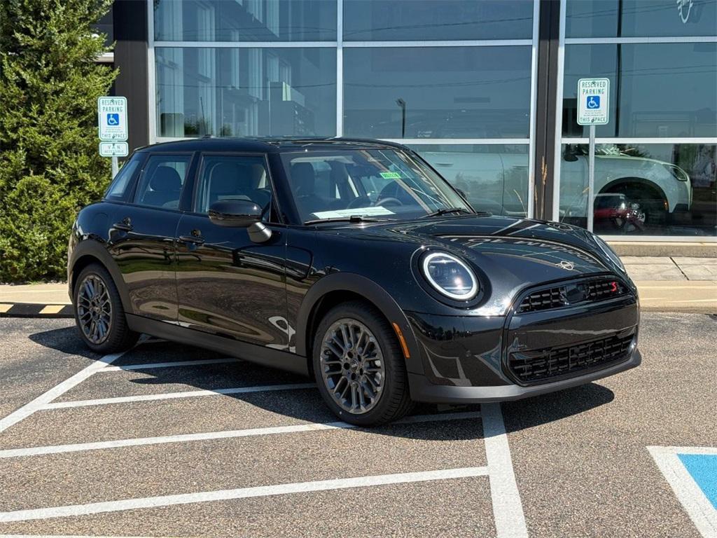 new 2025 MINI Hardtop car, priced at $35,430