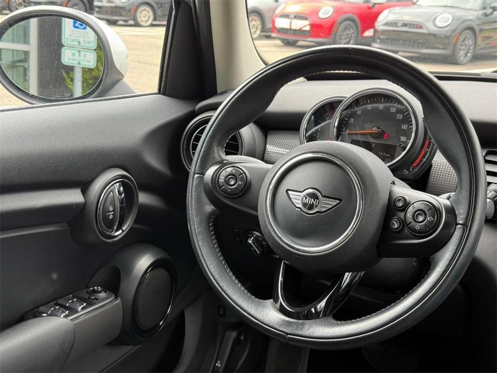 used 2018 MINI Hardtop car, priced at $13,495